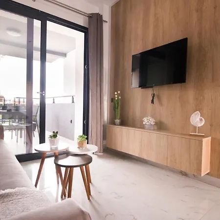 公寓 Secrets Of Eden *