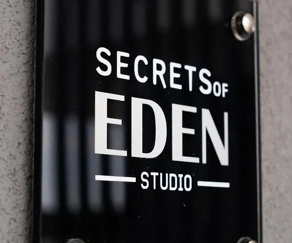 Secrets Of Eden *