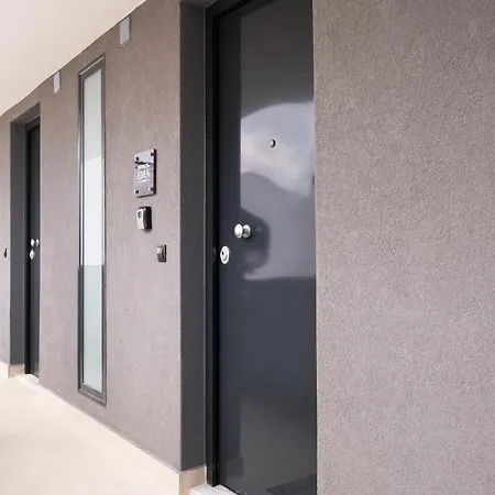 Secrets Of Eden アパート *